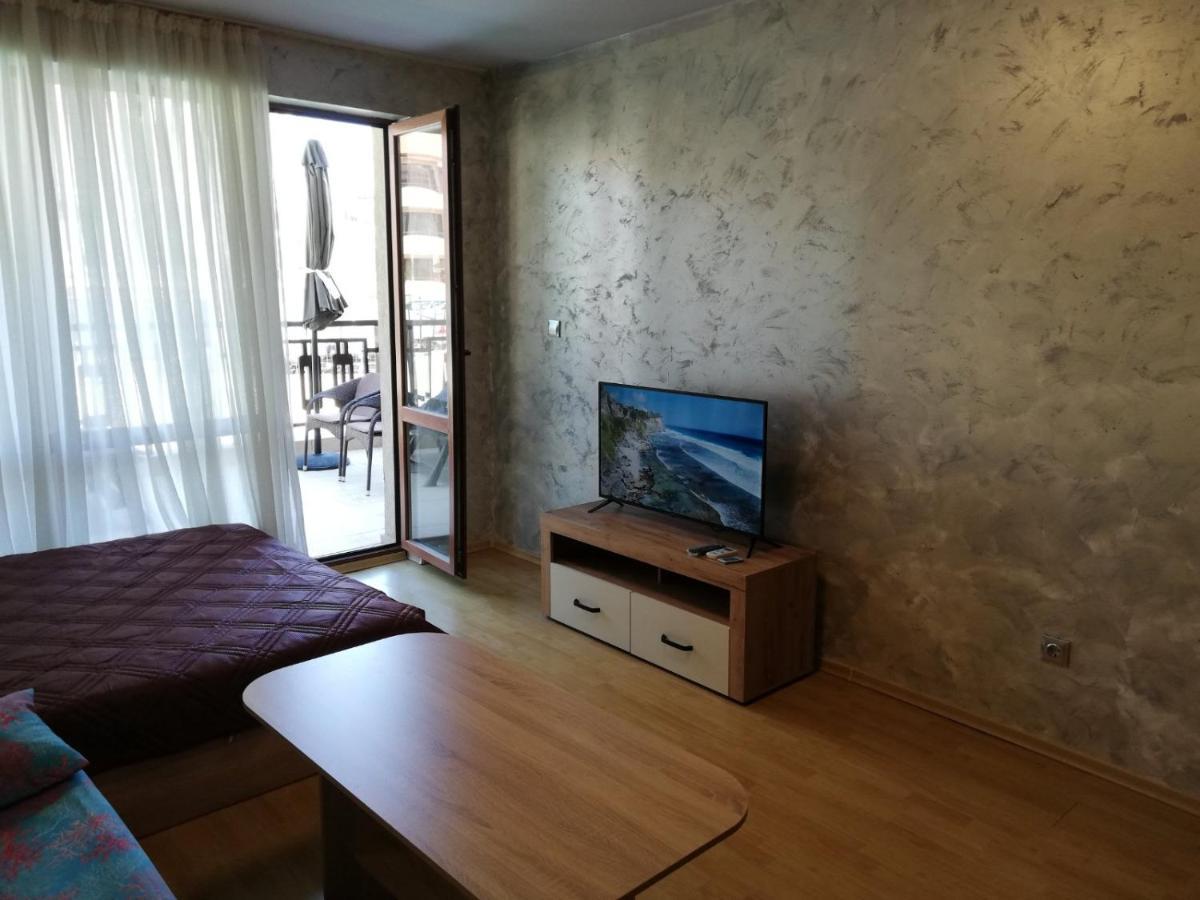 Lovely Studio In A Complex With A Pool By Flat Mаnаger Sveti Vlas Exterior foto